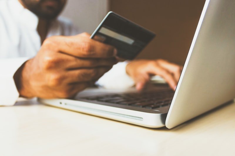 Achat en ligne avec une carte bancaire